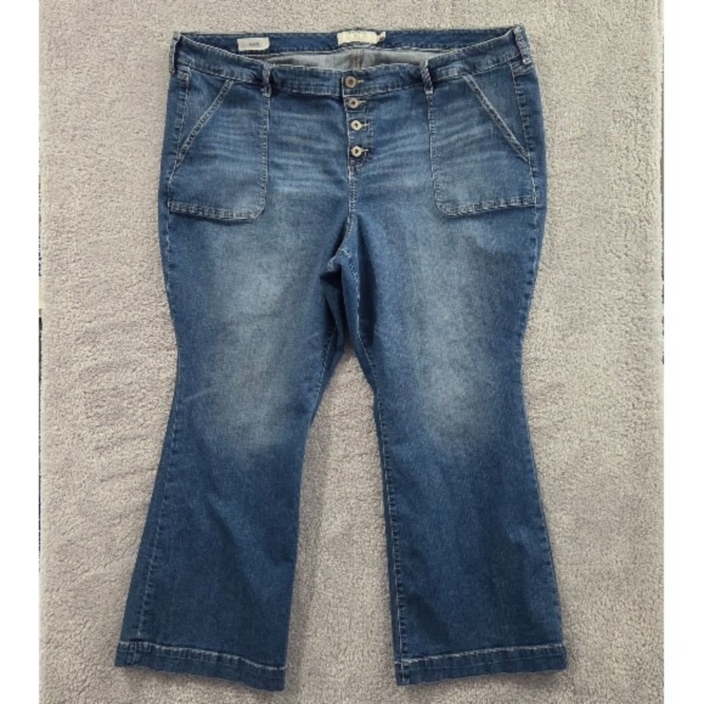 Torrid Denim First Flare Jeans Women's 28S Blue Patch Pockets Button Fly Stretch